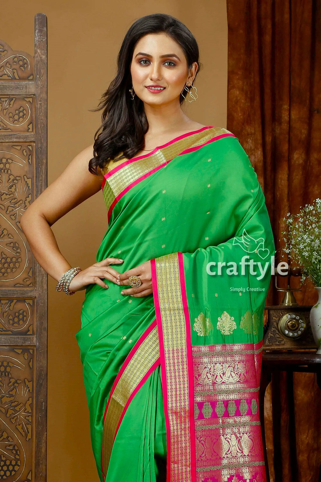 Silk bomkai saree in parrot green with zari border - perfect party wear green saree pink gold border 2