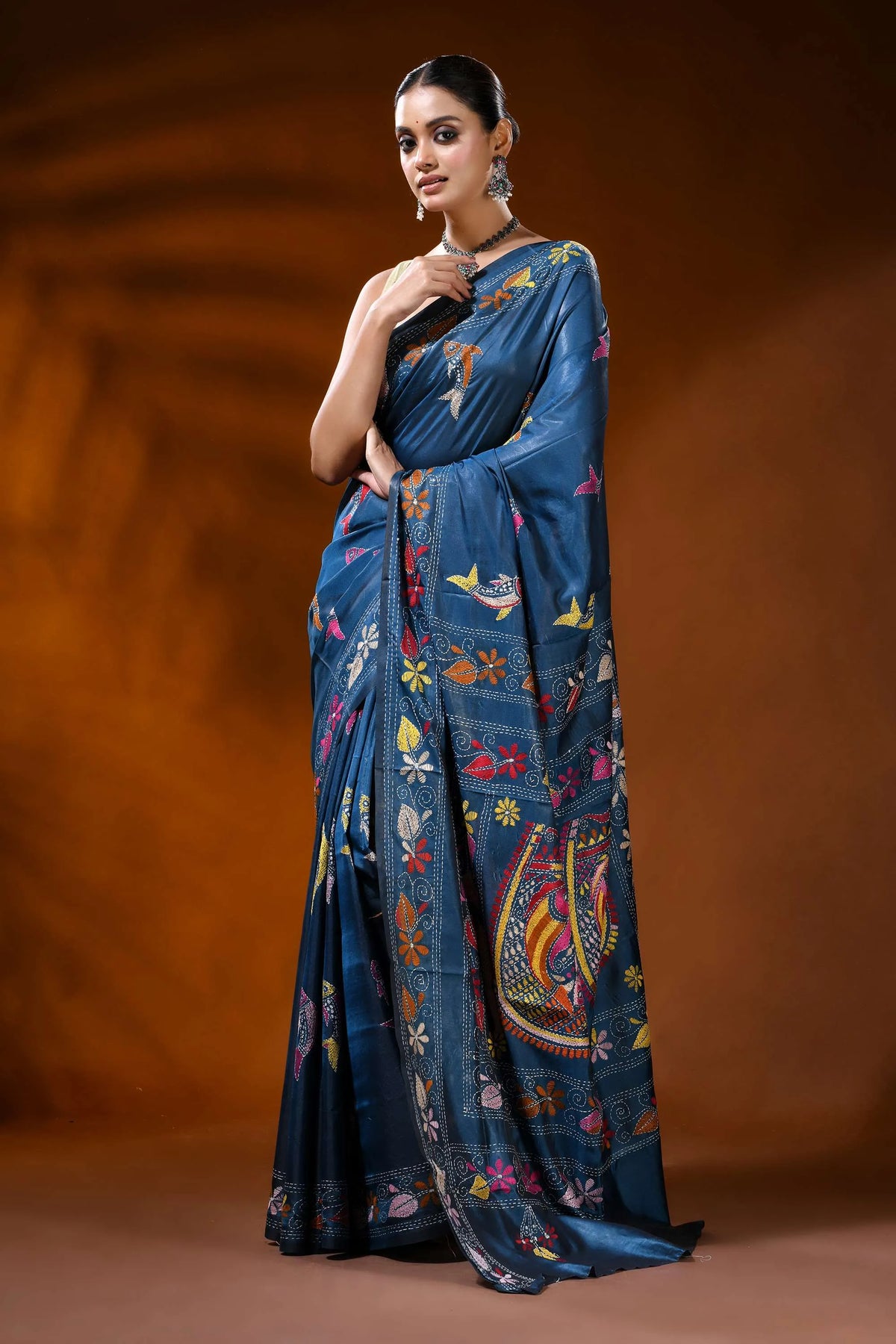 Slate blue handmade silk kantha saree with fish and floral motifs 6