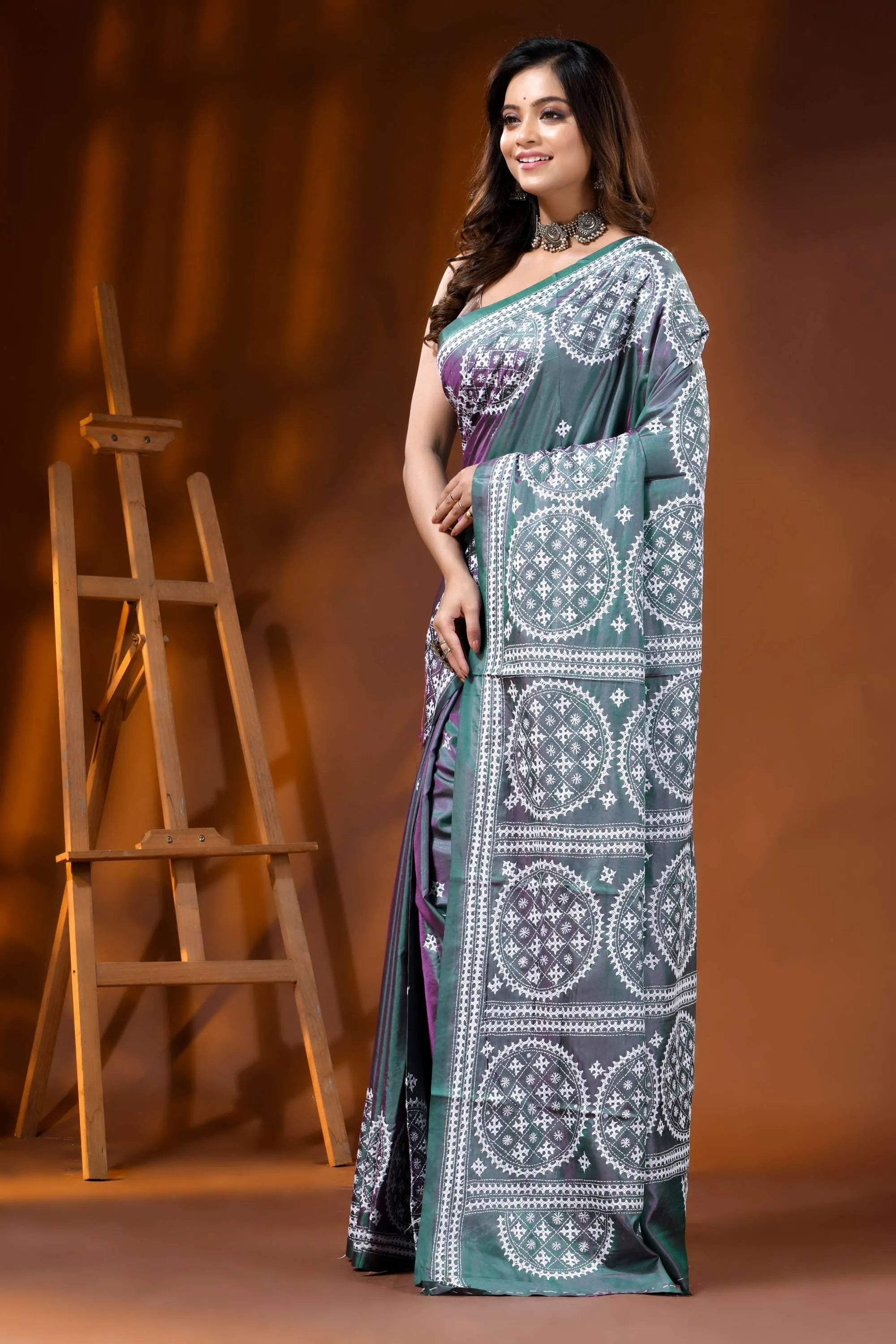 Slate grey green dualtone silk kutch work saree with circular motifs 3