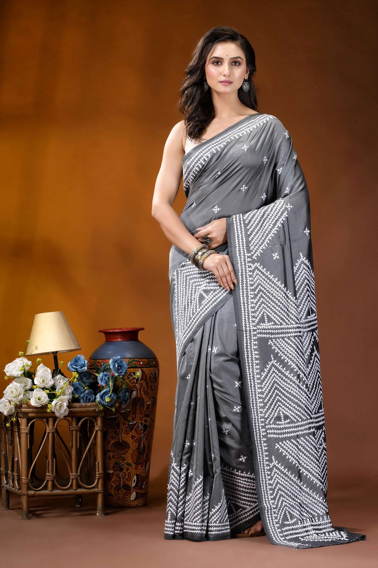 Slate grey handmade kutch embroidery silk saree - geometric pattern gray saree intricate white geometric 1