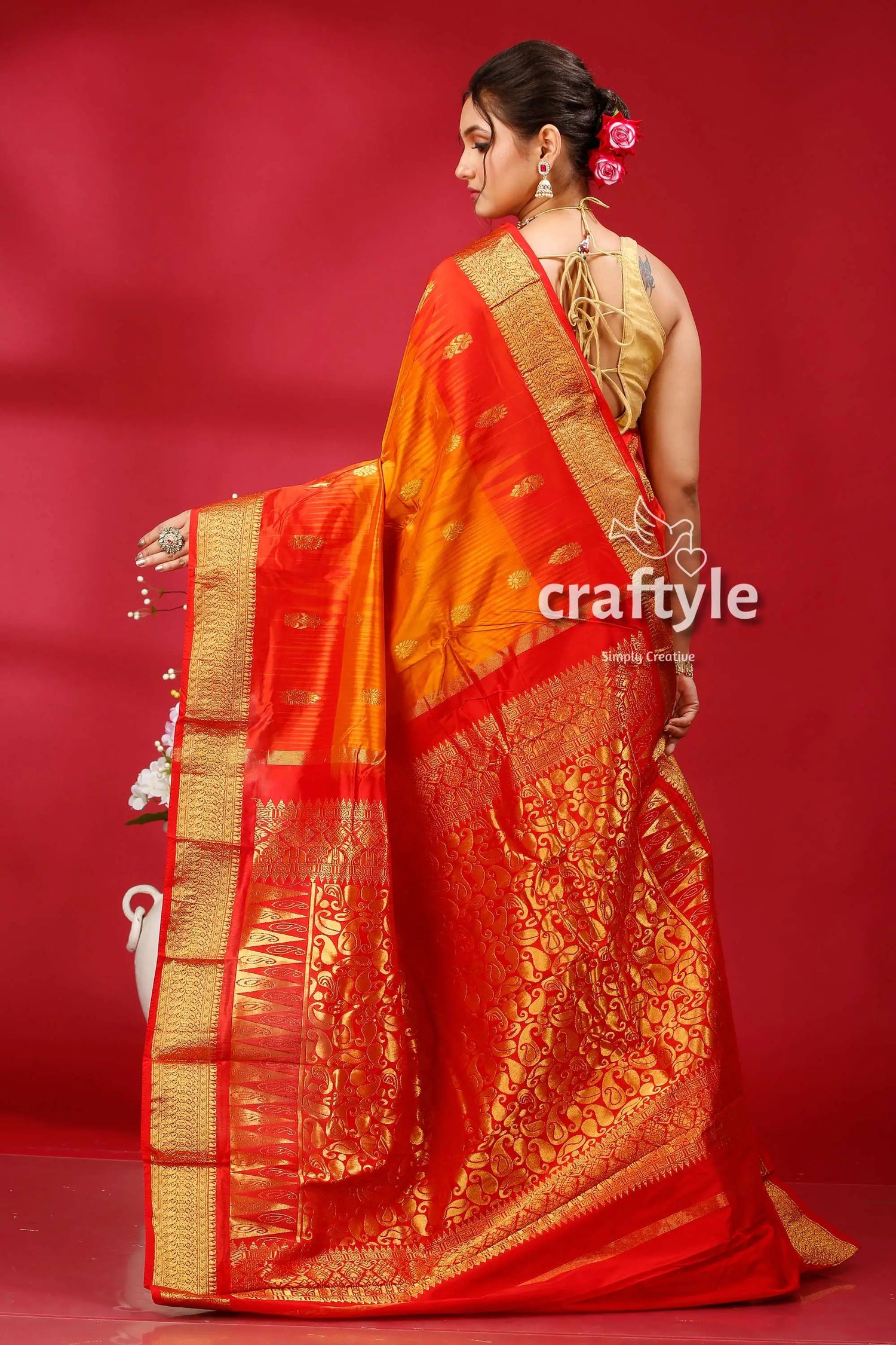 Spanish orange and red silk saree kanjivaram ethnic orange red silk saree gold 4