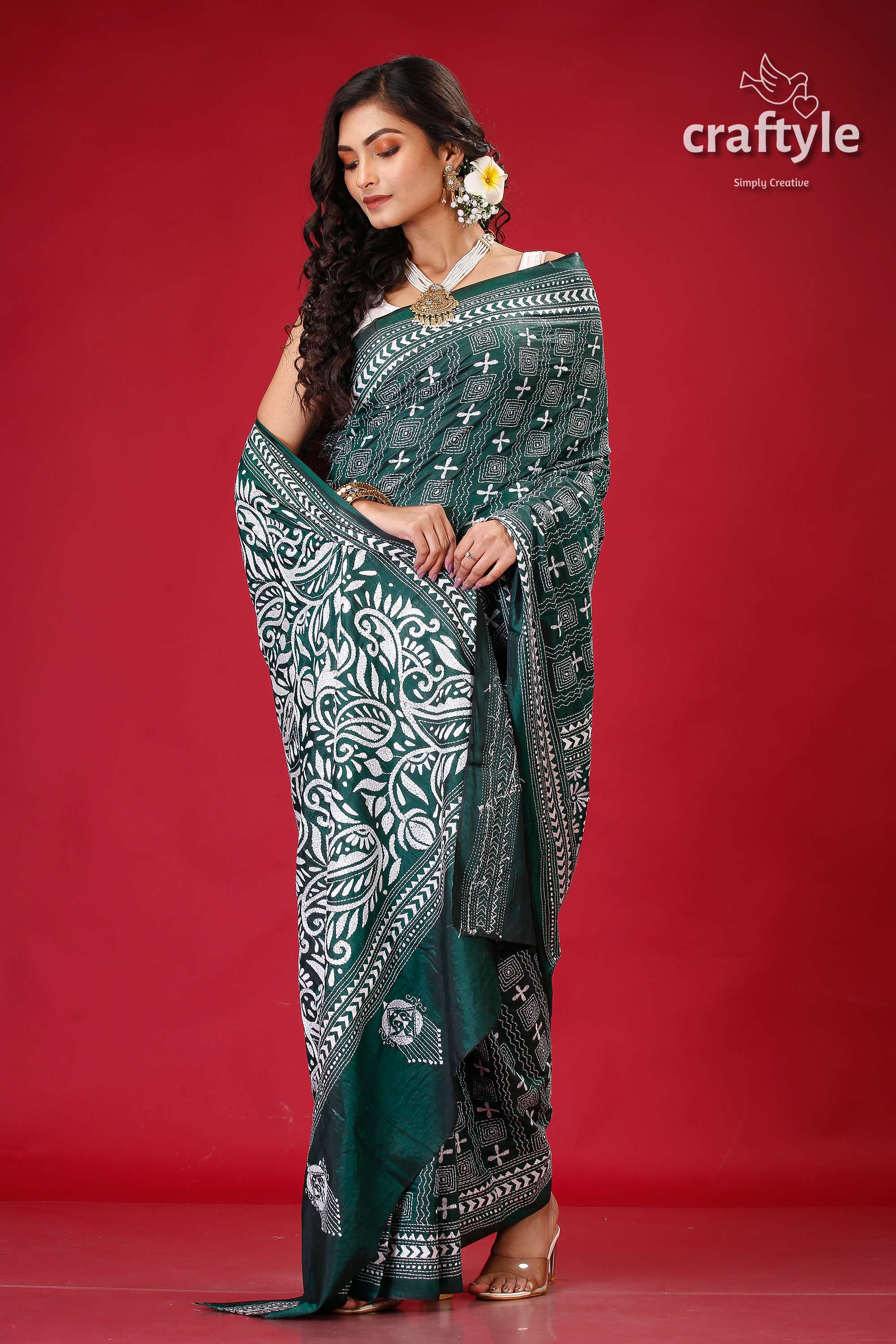 Spartan Green White Thread Silk Kantha Stitch Saree - Craftyle