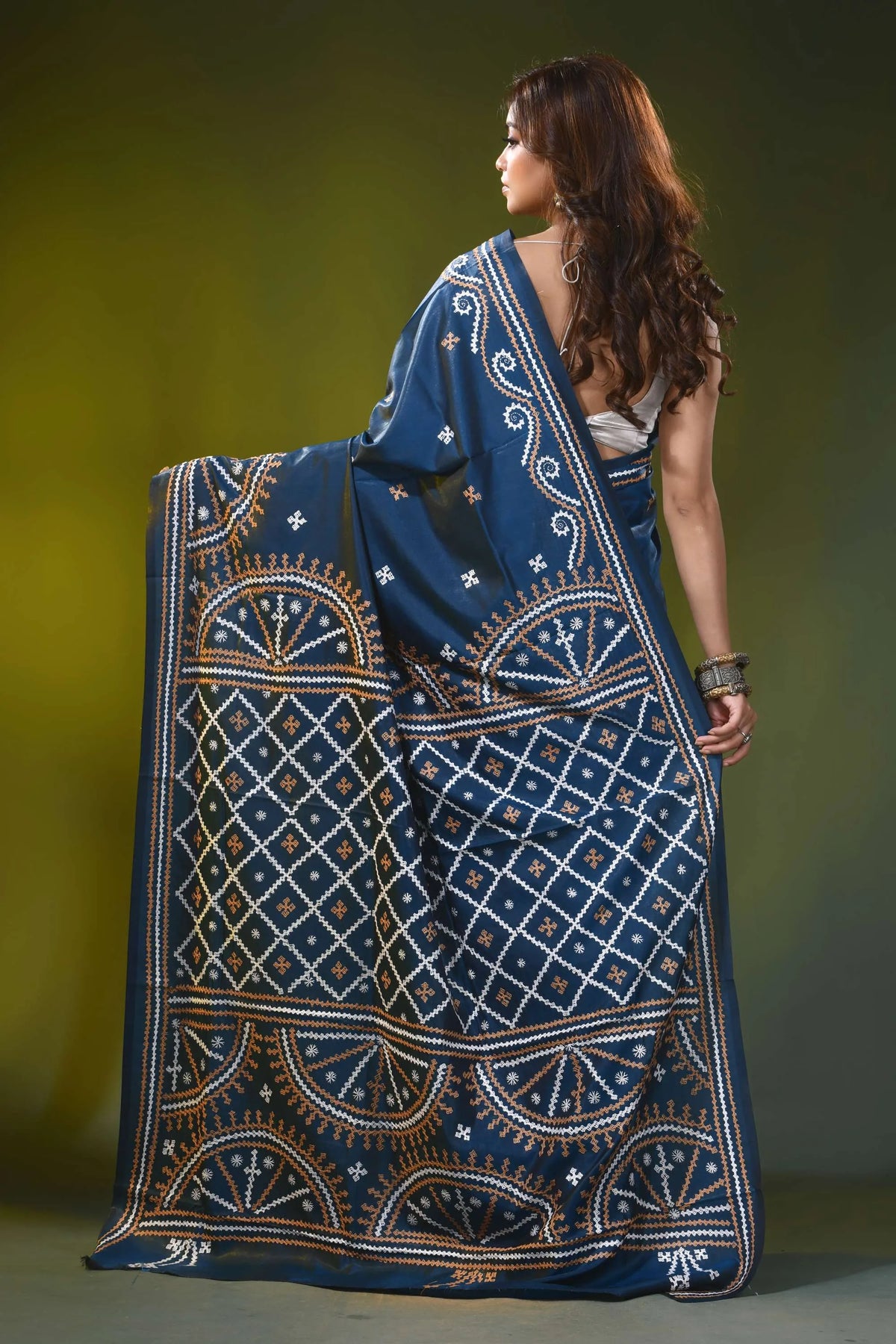 Steel blue hand embroidery traditional motif silk kutch work saree 5