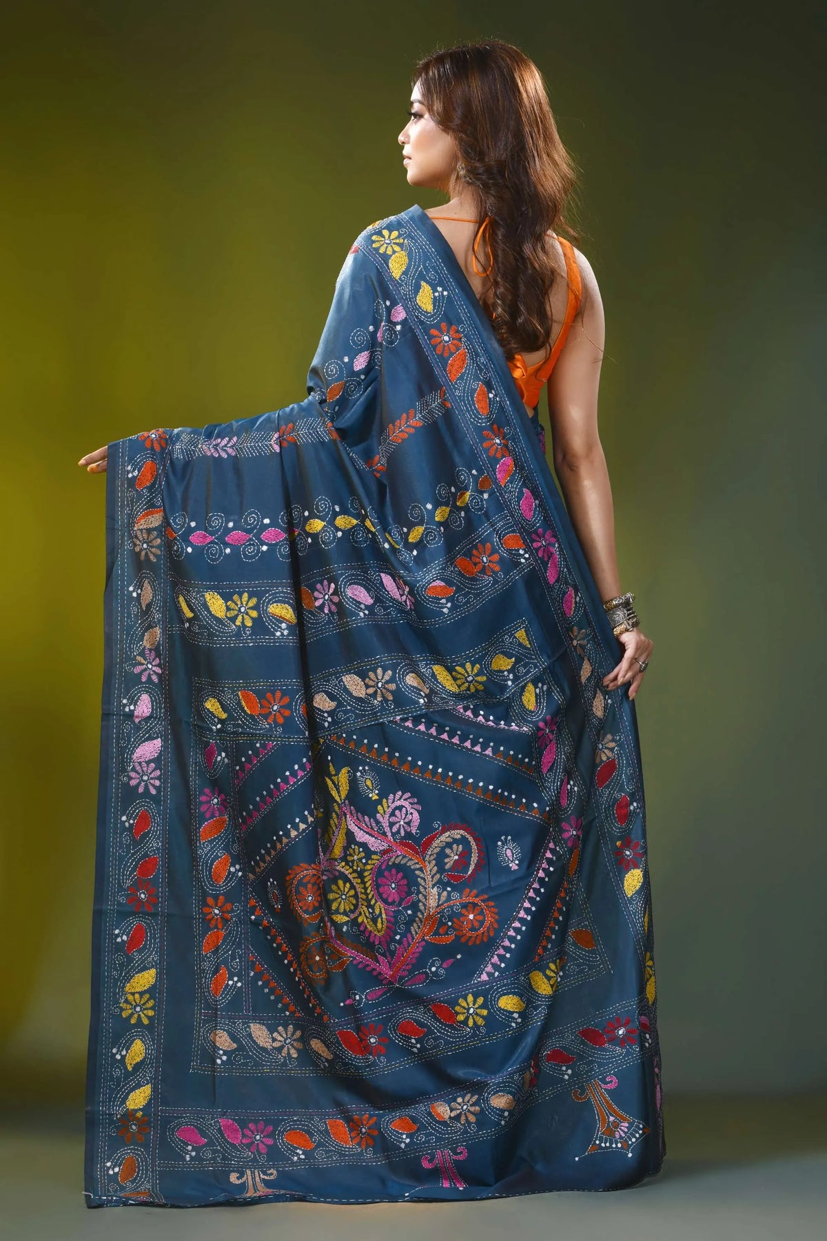 Steel blue handcrafted kantha silk saree with paisley floral motif 5