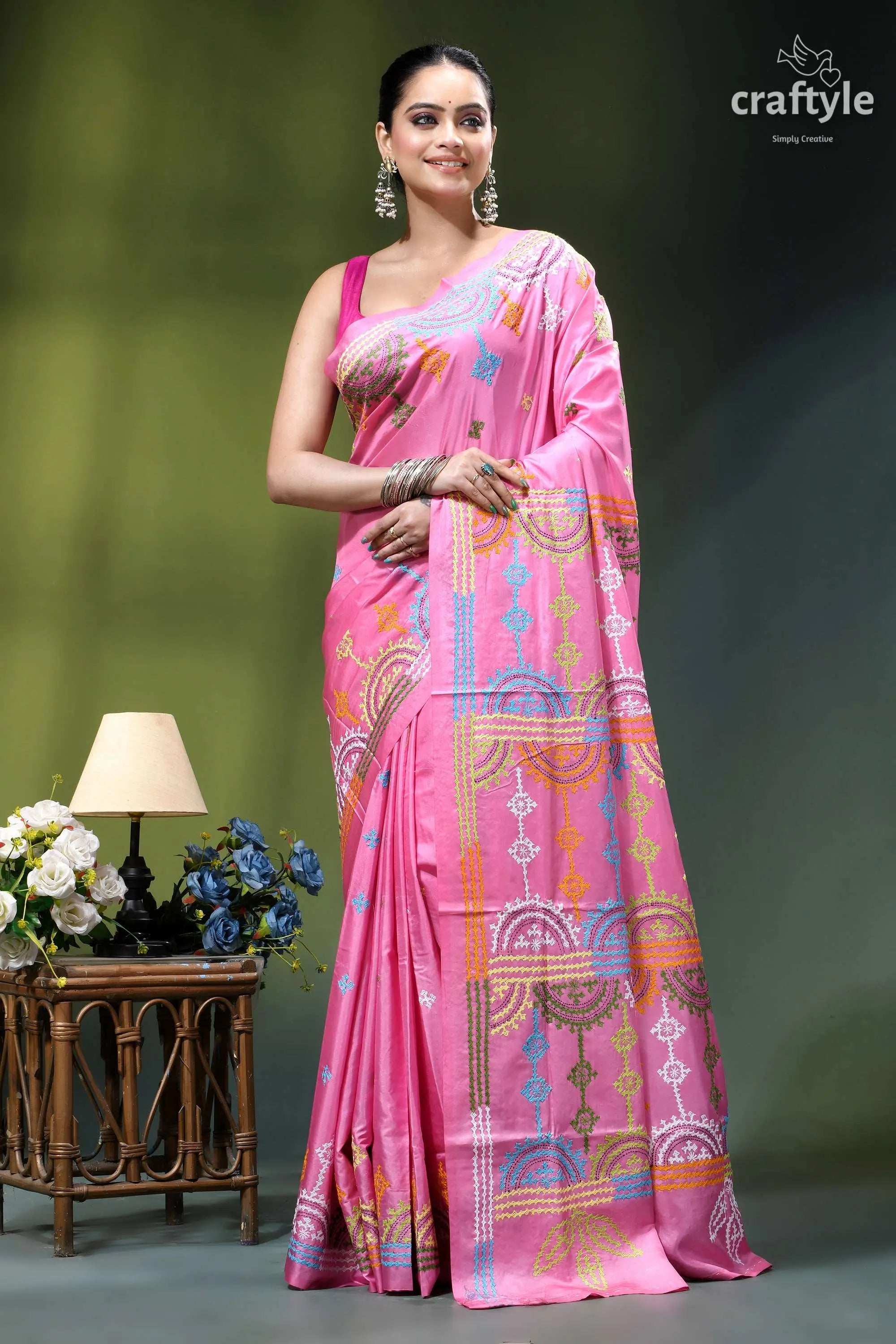 Super pink multi-thread silk gujrati stitch saree - elegant ethnic wear vibrant pink saree intricate geometric 6