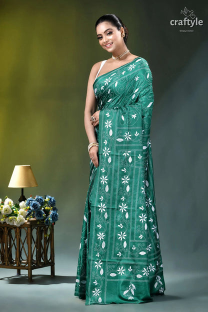 Surfie green white thread floral exquisite silk kantha saree emerald green saree intricate white 3