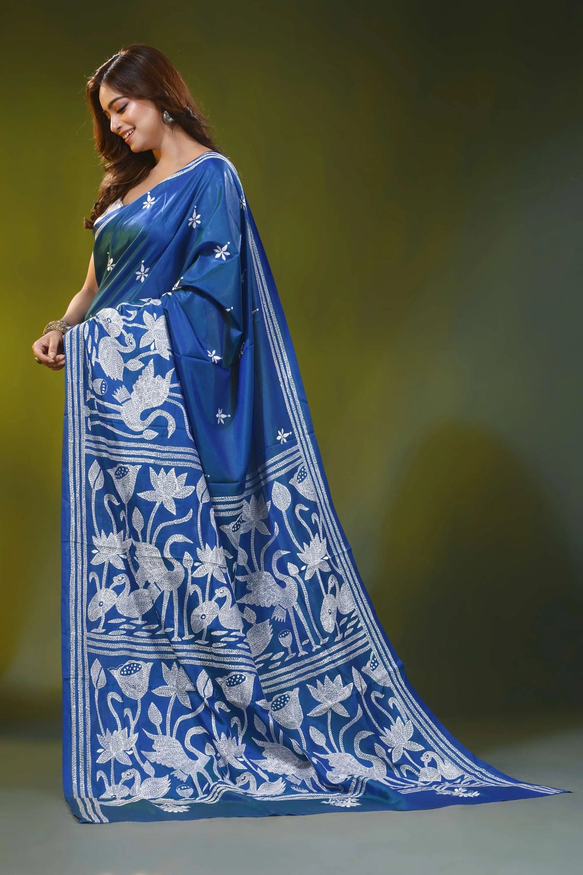 Swan lotus design cobalt blue handmade kantha silk saree 5