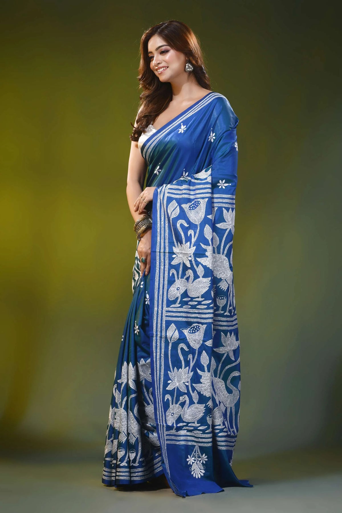 Swan lotus design cobalt blue handmade kantha silk saree 3