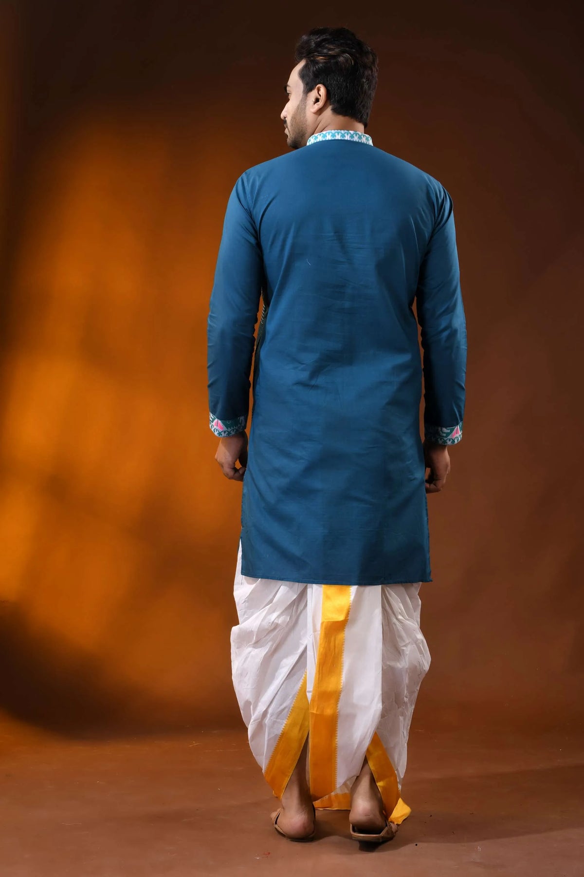 Teal blue pure cotton jamdani kurta for men with geometric design 5