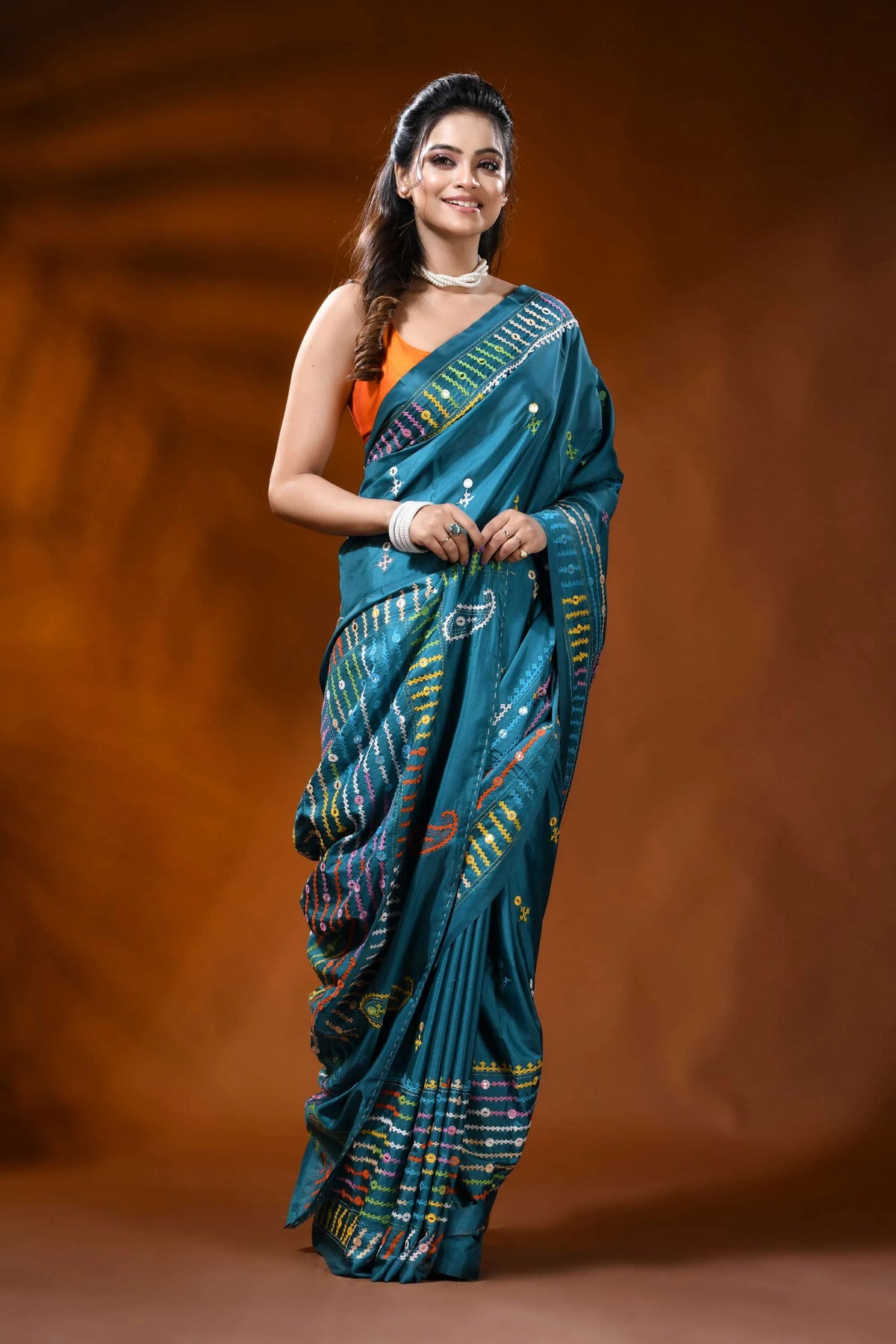 Teal blue silk gujarati stitch saree with mirror work geometric design 4