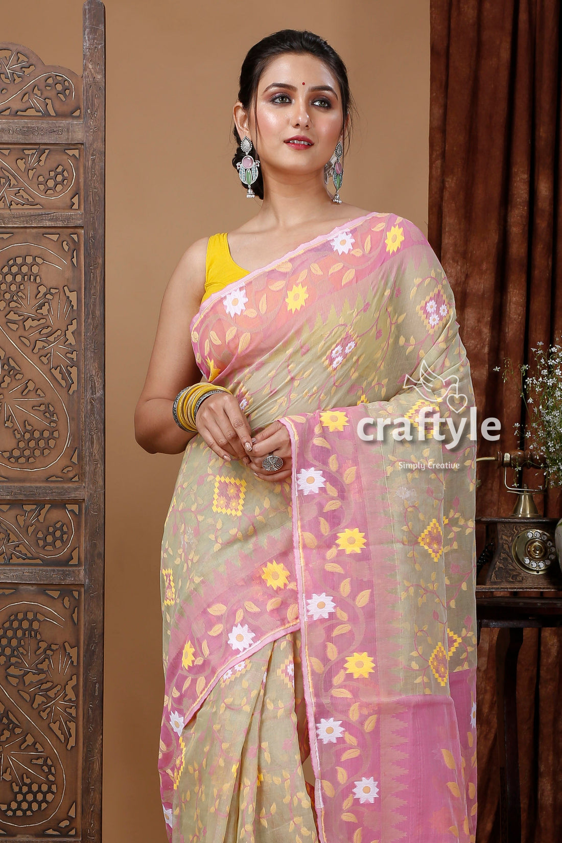 Thistle Green and Pink Intricate Jamdani Saree - Craftyle