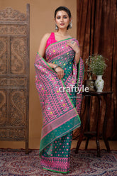 Timeless Pine Green and Pink Jamdani Saree - Elegant and Versatile - Craftyle