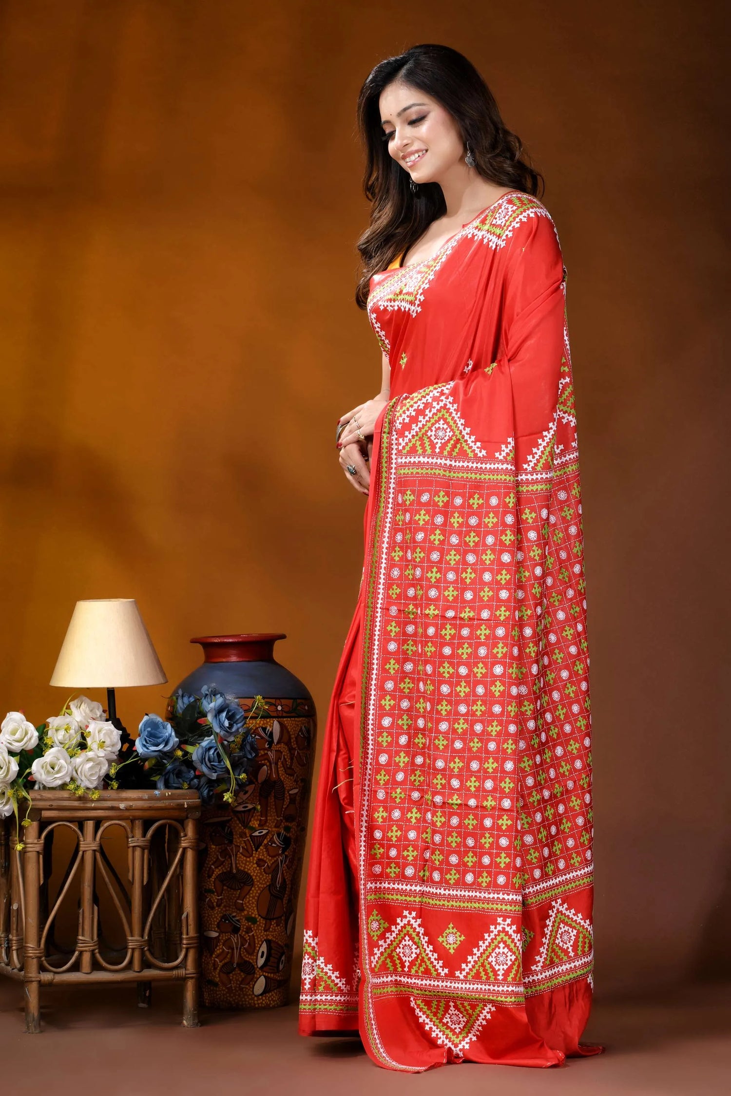 Tomato red ethnic motif handcrafted silk kutch embroidery saree vibrant red saree adorned intricate 3