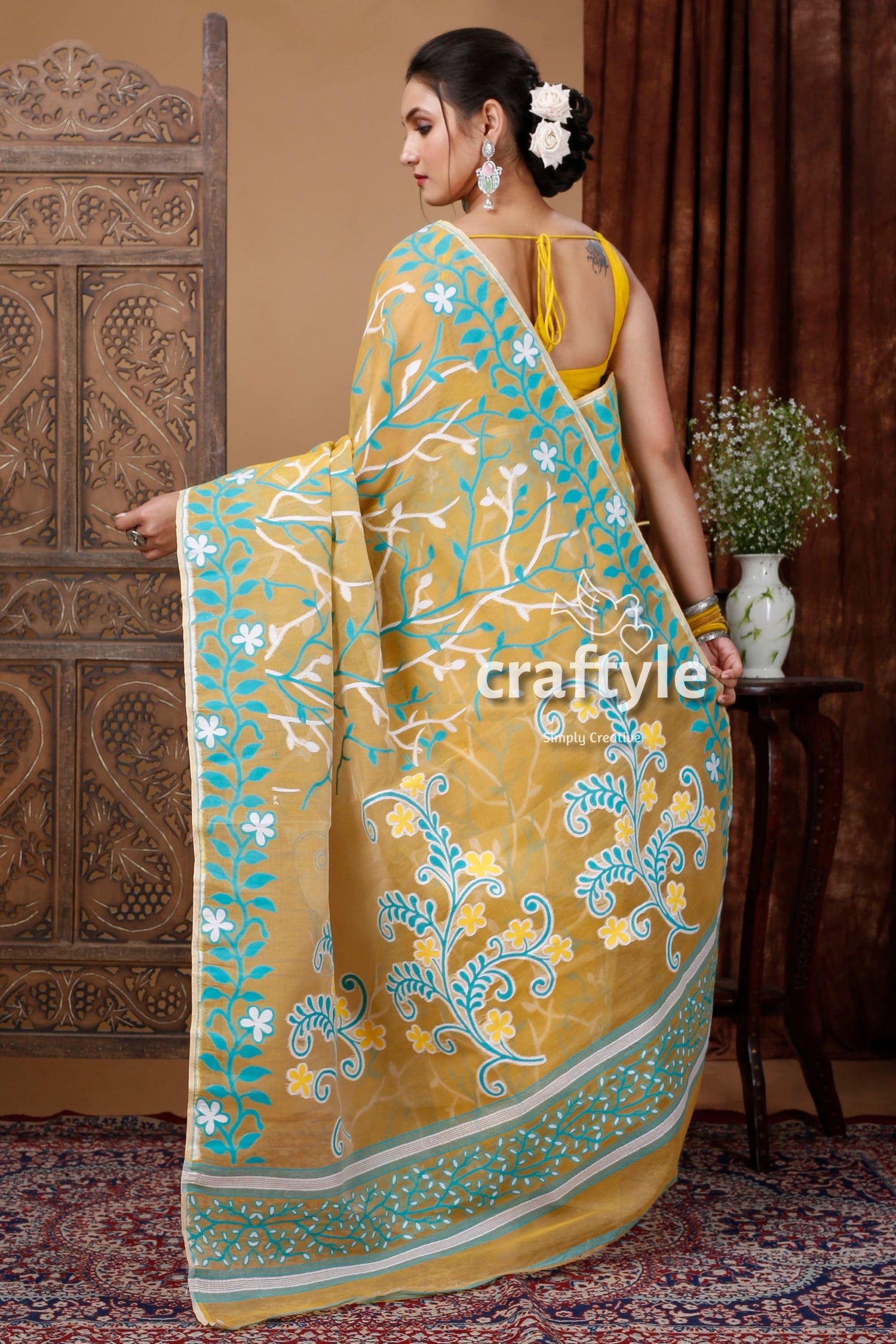 Traditional Handloom Jamdani Sari - Metallic Gold Luxurious Indian Ethnic Wear - Craftyle
