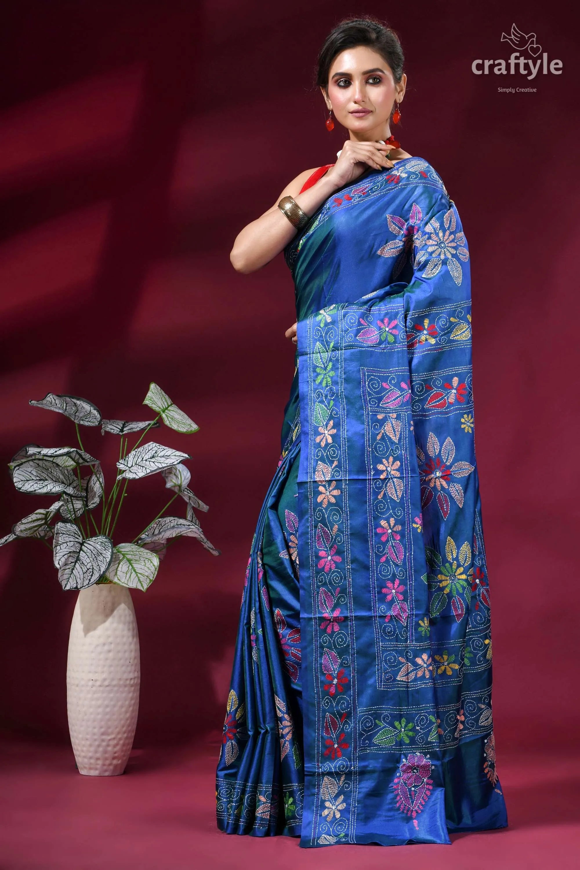 Tufts blue flower design handcrafted kantha stitch silk saree vibrant blue silk saree adorned 3