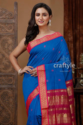 Ultramarine blue gadwal silk saree with zari border and butta design blue saree pink gold border 2