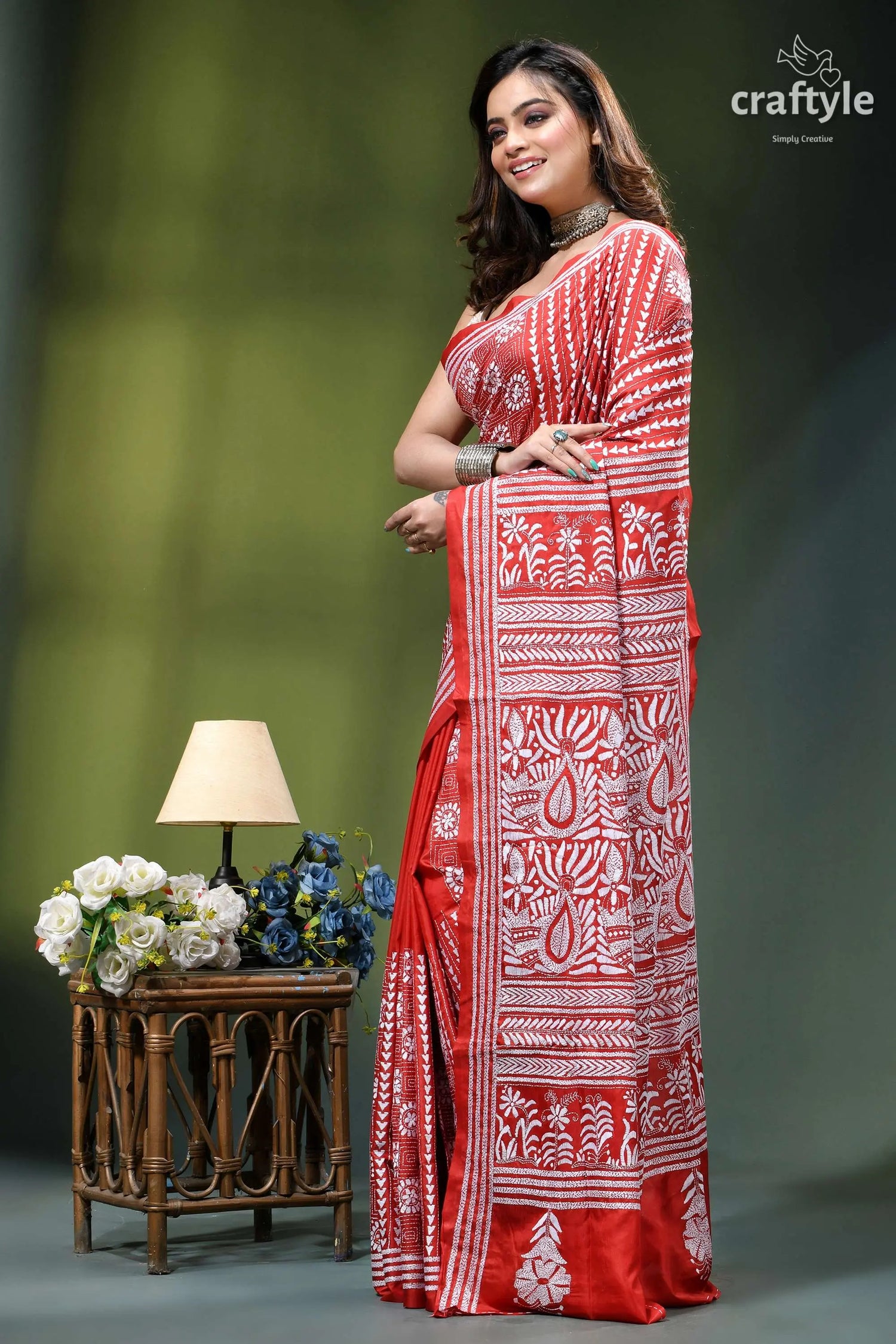 Venetian red white thread work bengal silk kantha stitch saree vibrant red white patterned saree 3