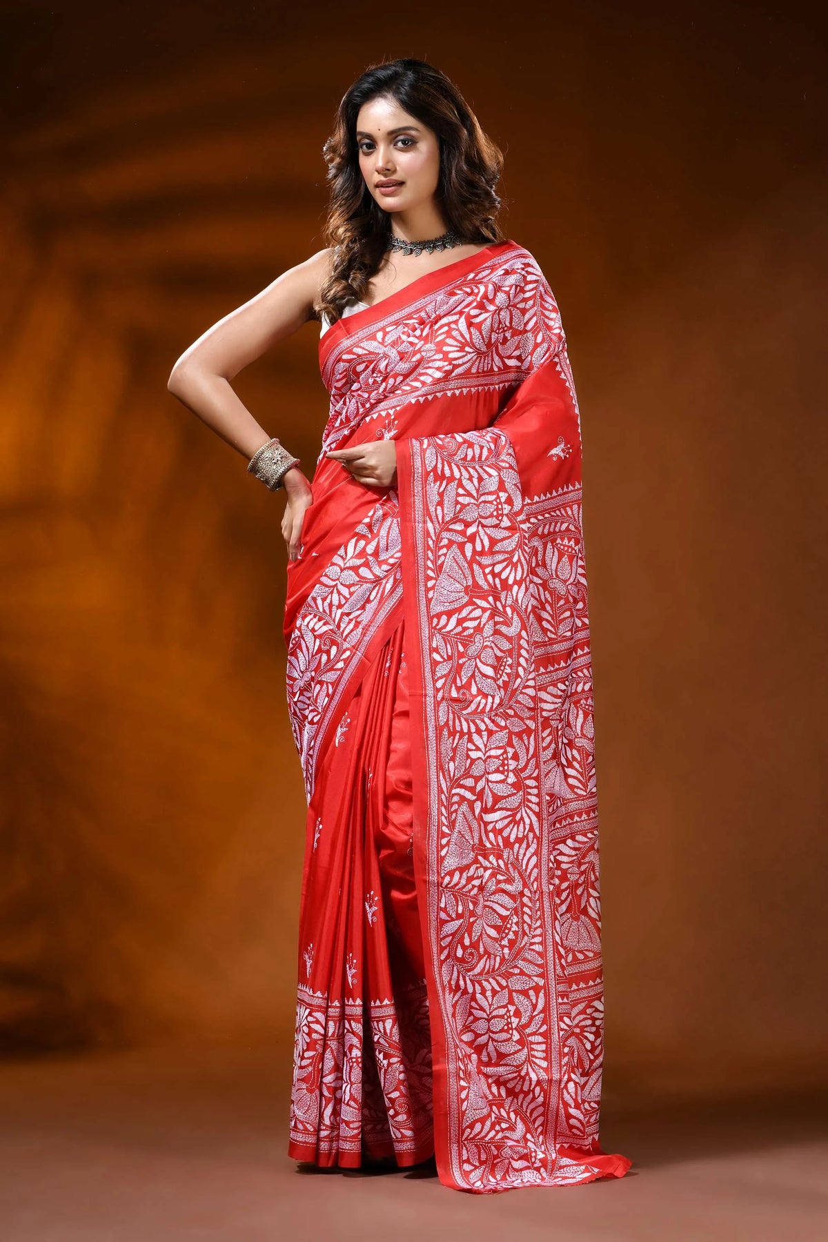 Vermilion red kantha work saree with handmade floral motif in silk 6