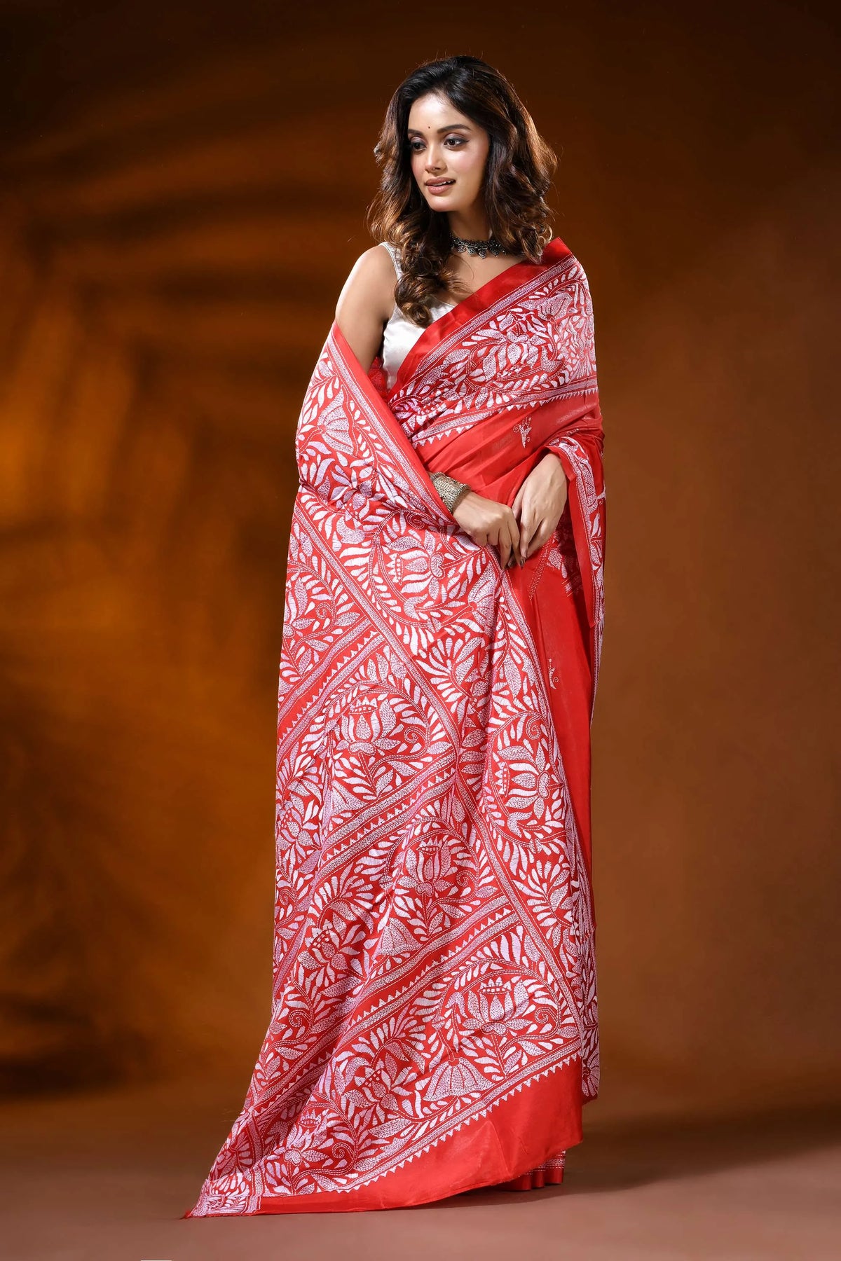 Vermilion red kantha work saree with handmade floral motif in silk 4