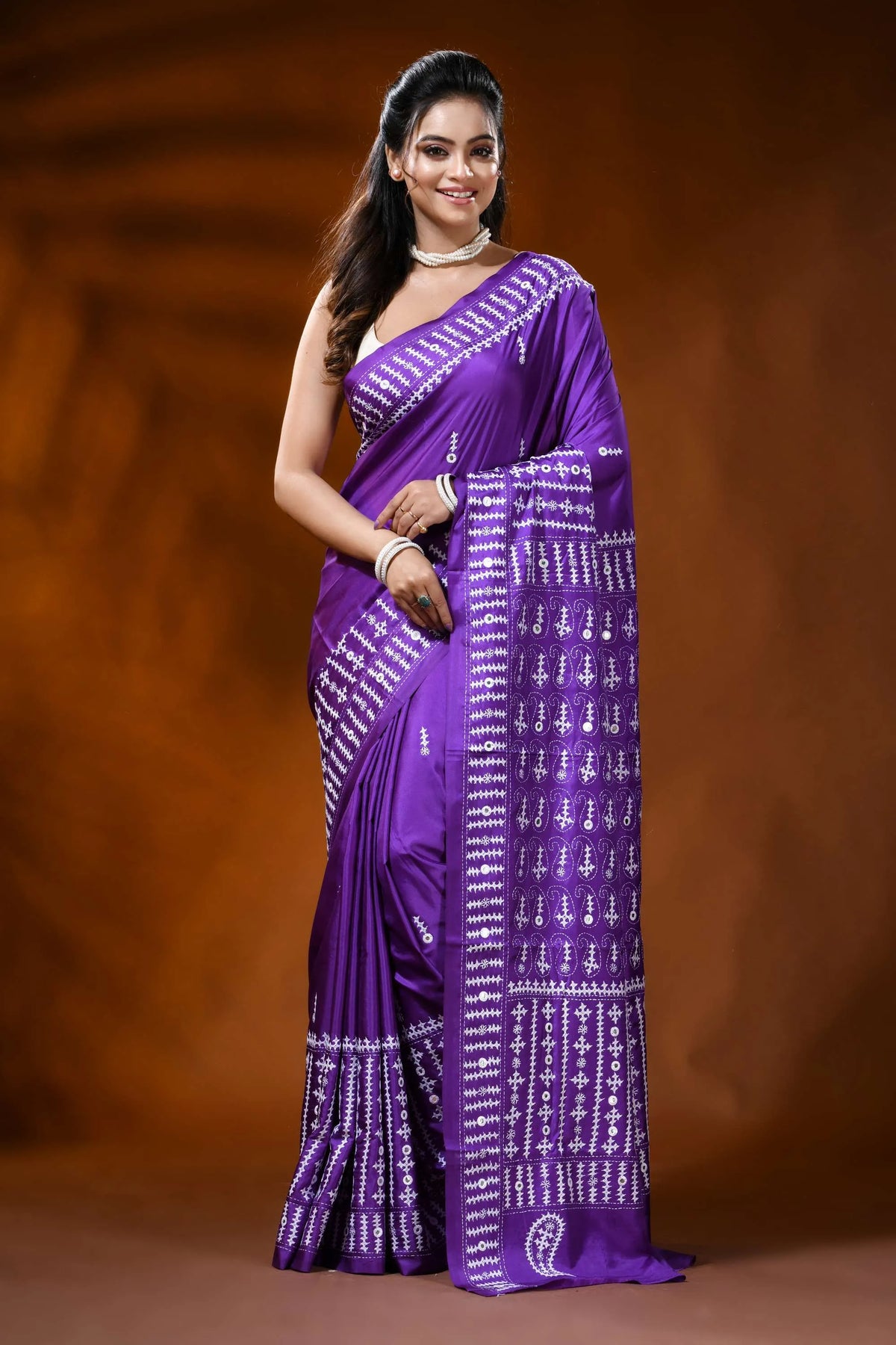 Violet purple silk gujarati stitch saree with paisley motif - mirror work 1
