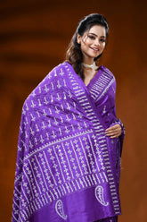 Violet purple silk gujarati stitch saree with paisley motif - mirror work 2