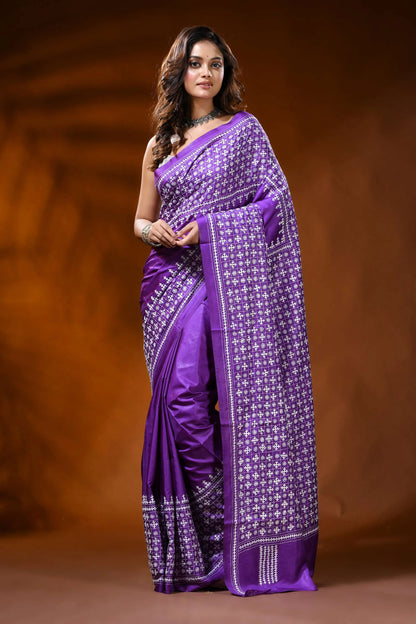 Violet silk kutch embroidery saree with handmade geometric design 6