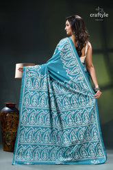 Viridian green gujrati stitch exquisite silk saree for women teal white paisley patterned saree 5