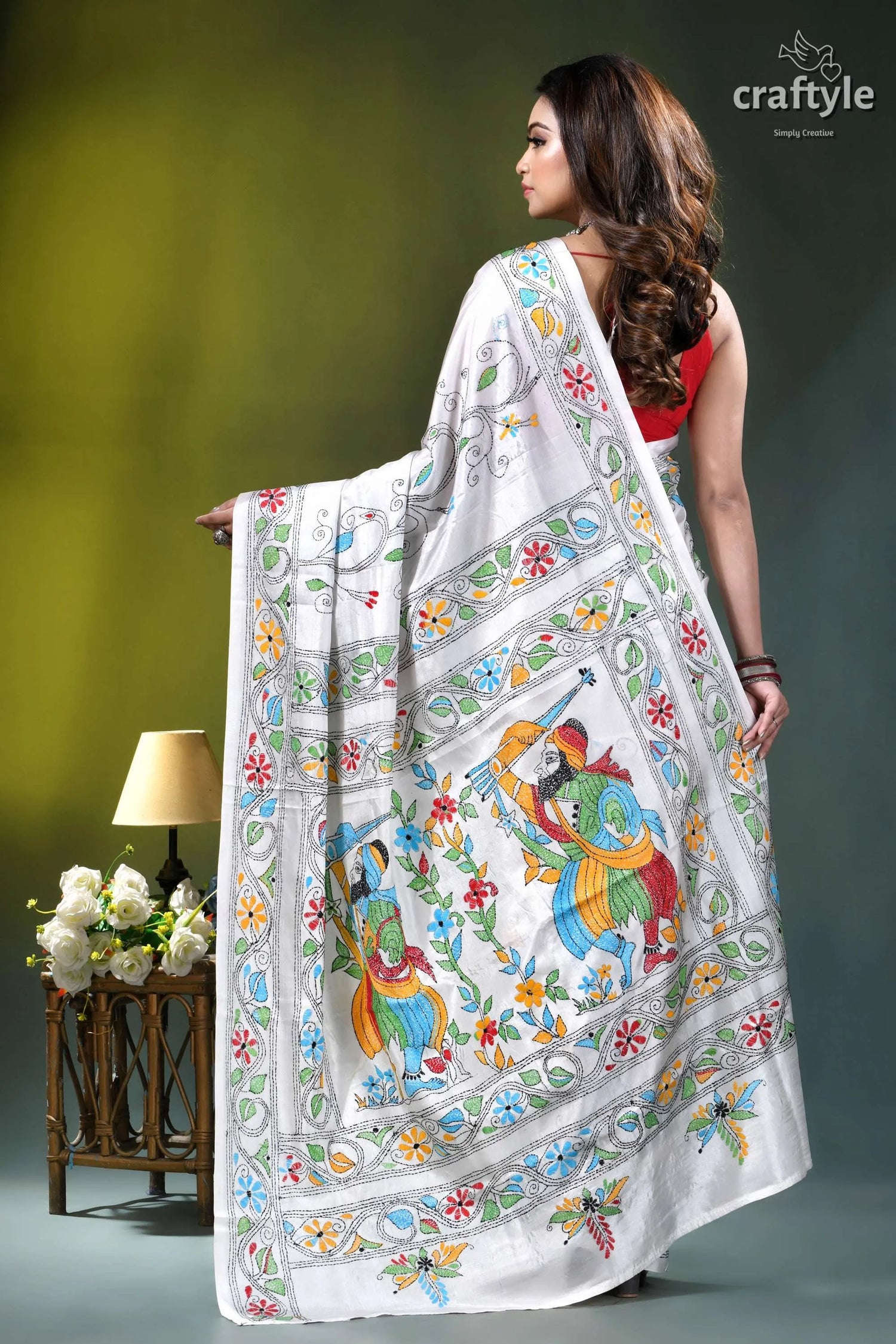 Vista white baul motif bengal heritage silk kantha saree white silk saree vibrant hand-painted 6