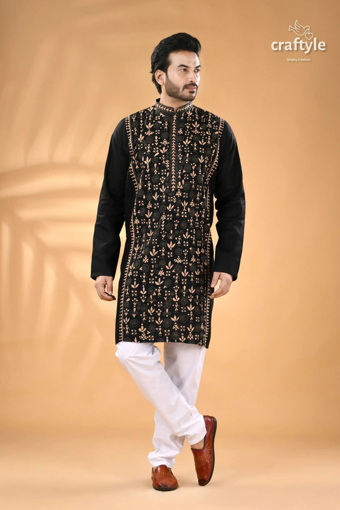 Warli design black kantha stitch cotton kurta for men men’s black embroidered kurta white 2