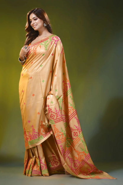 Warm peach kutch work saree with multi-thread hand embroidery 4