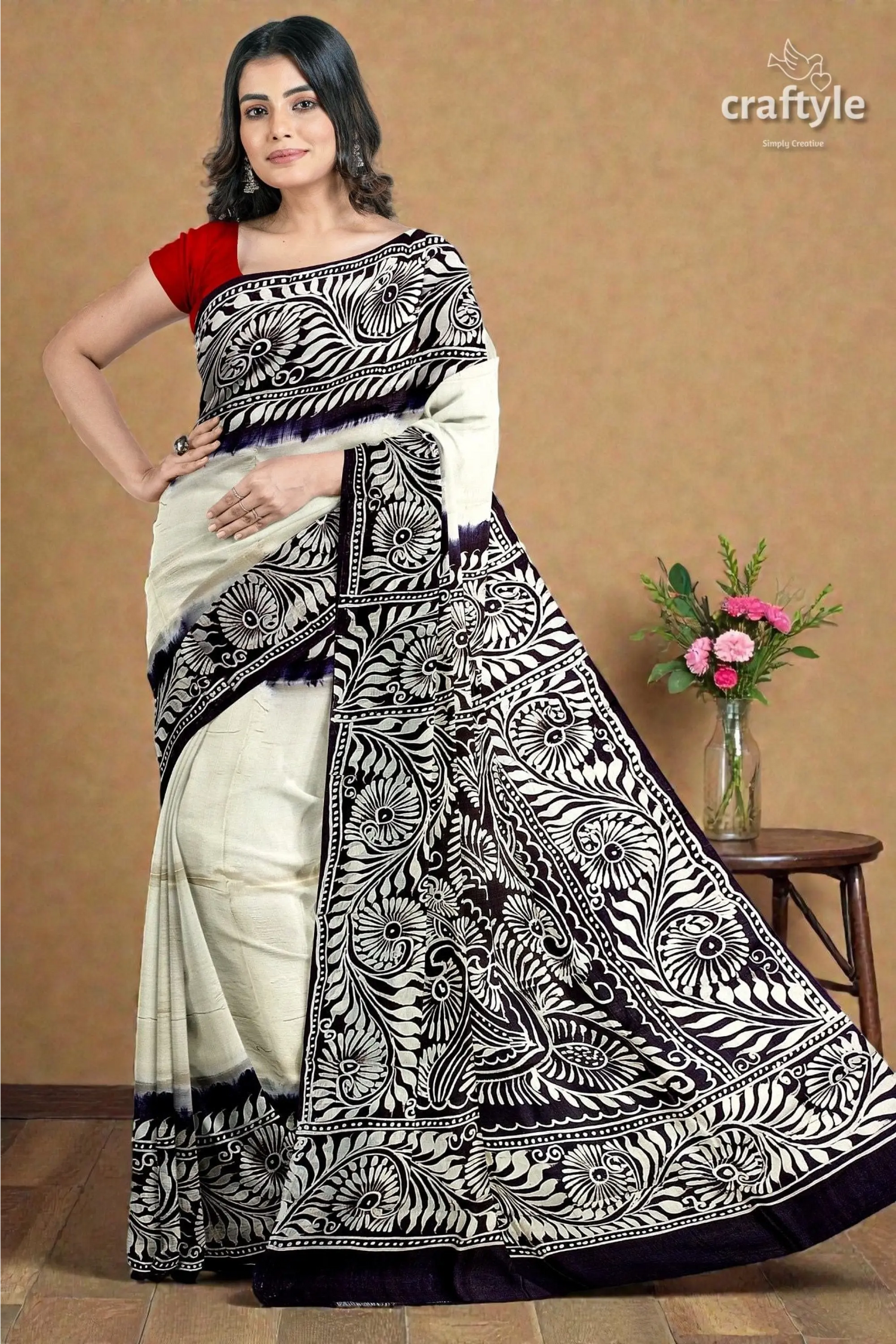 White and black soru tuli hand batik mulberry pure silk saree 4