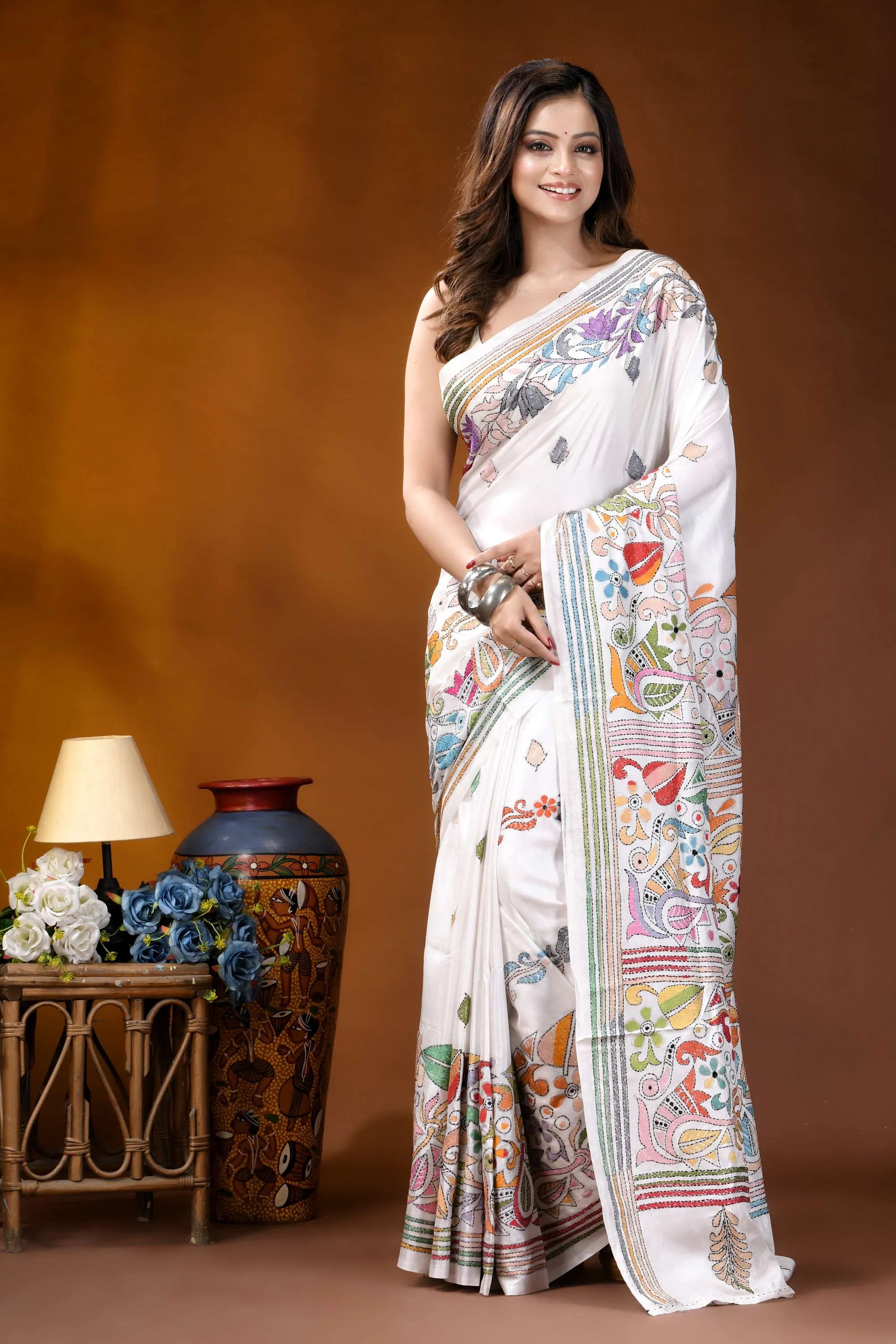 White folk floral design handcrafted silk kantha stitch saree white saree adorned vibrant intricate 7
