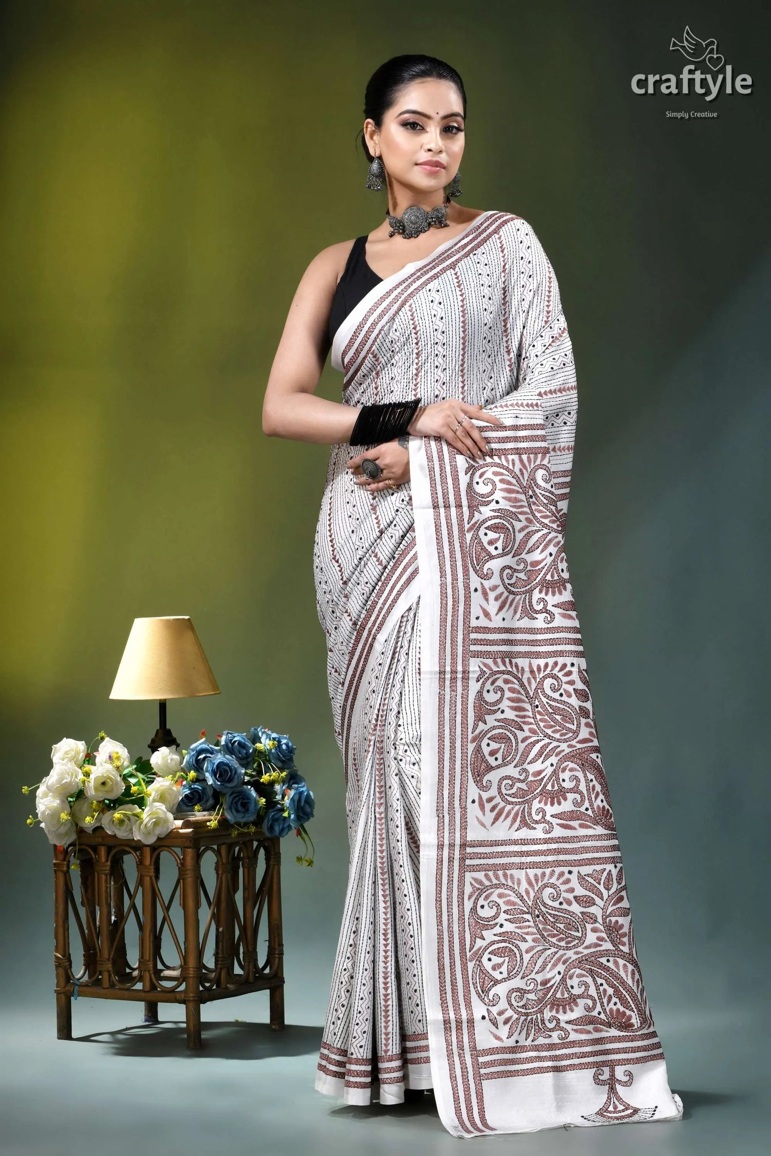 White geometric-floral design silk kantha embroidery saree white maroon patterned saree intricate 6