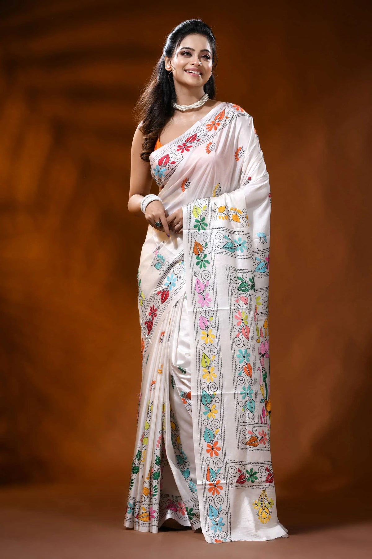 White handcrafted silk kantha saree with lotus floral nature motif 6