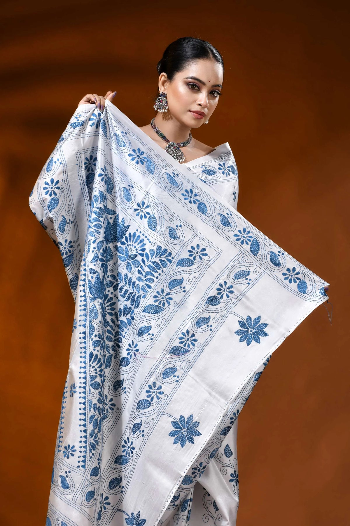 White silk kantha stitch saree with blue paisley floral motif 2