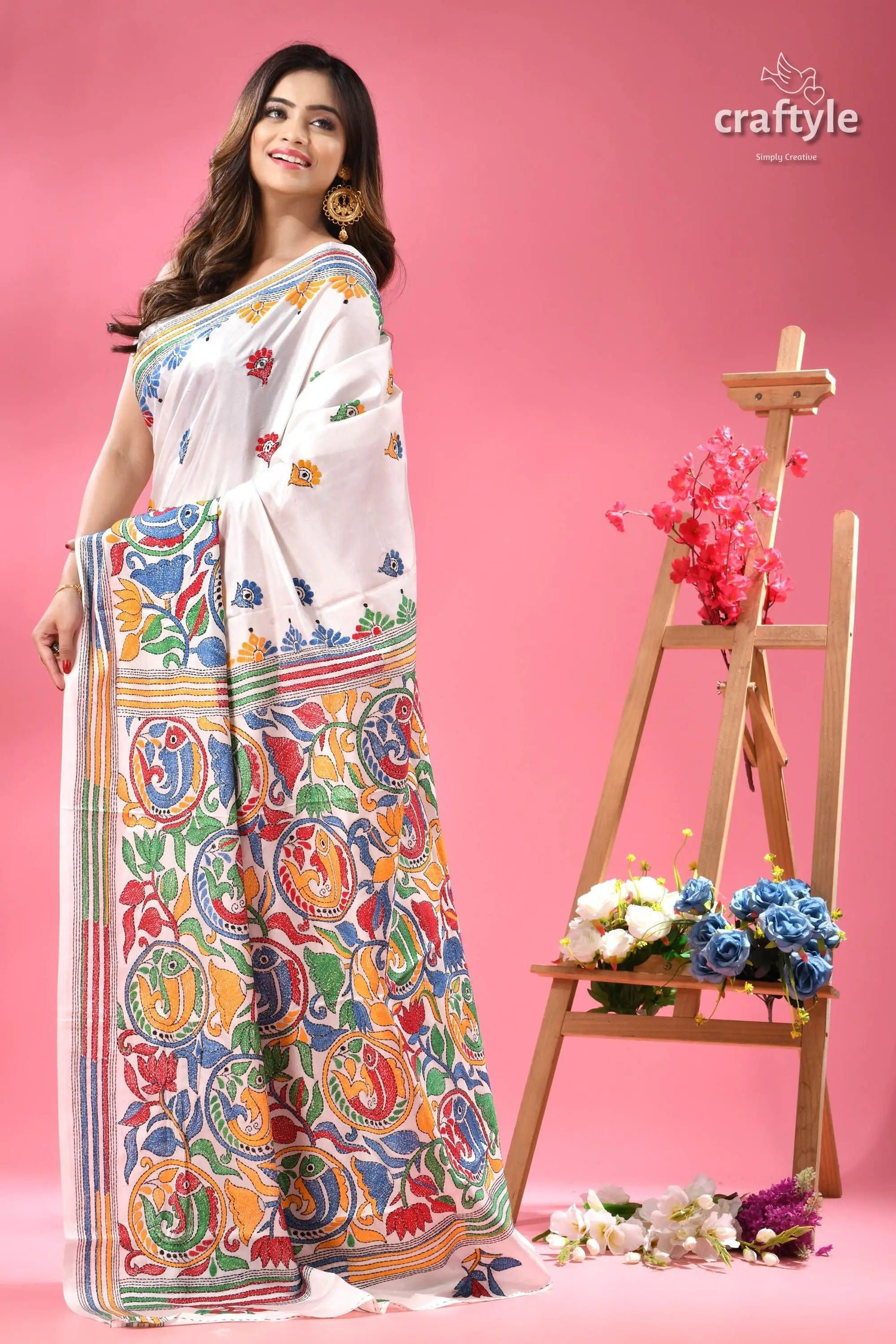 White with multicolor fish motif silk kantha work saree white kantha stitch silk saree 5
