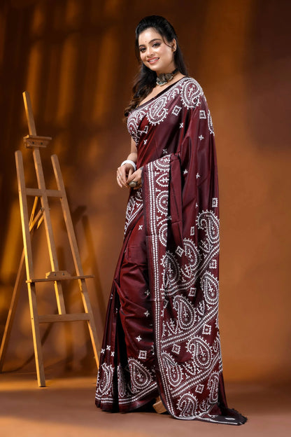 Wine kutch embroidered silk saree with handcrafted paisley motif 3