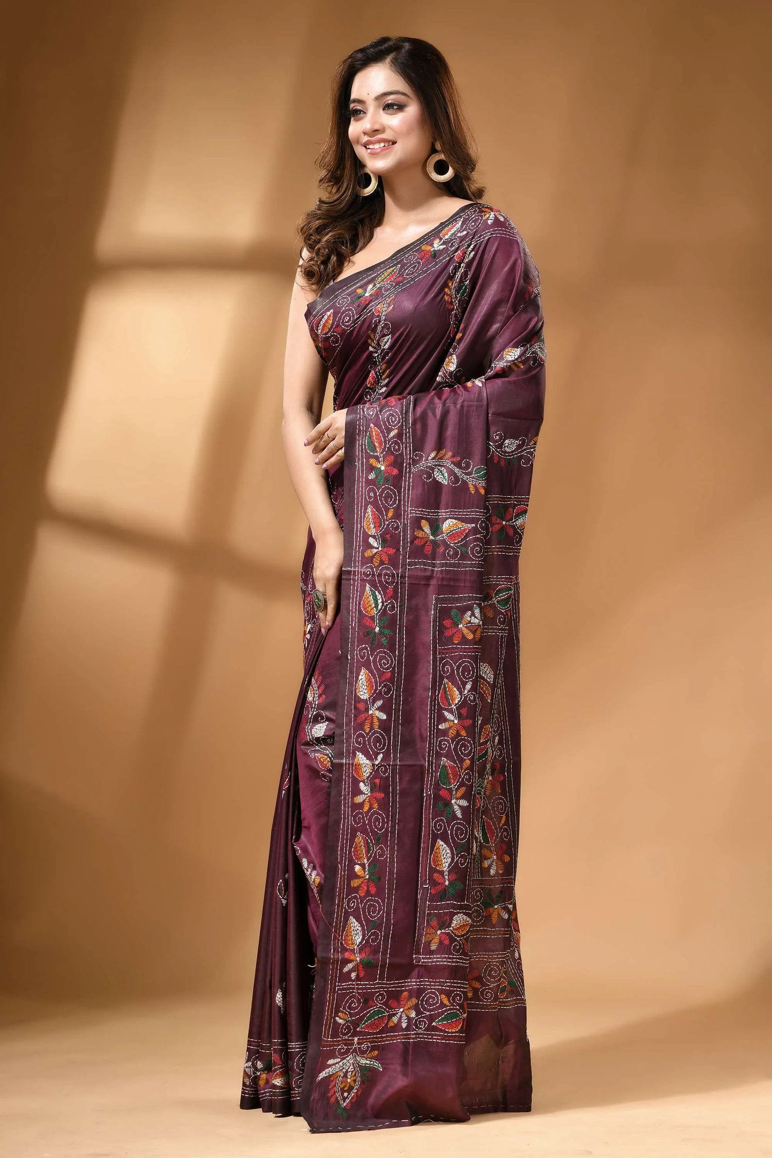 Wine multi-thread floral design handcrafted kantha silk saree rich maroon silk saree adorned 3