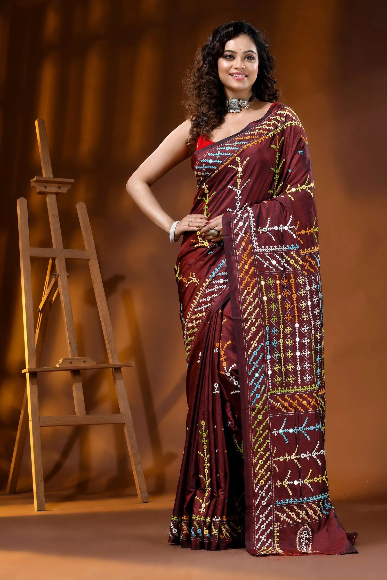 Wine multi-thread kutch embroidered silk saree with mirror detailing 6