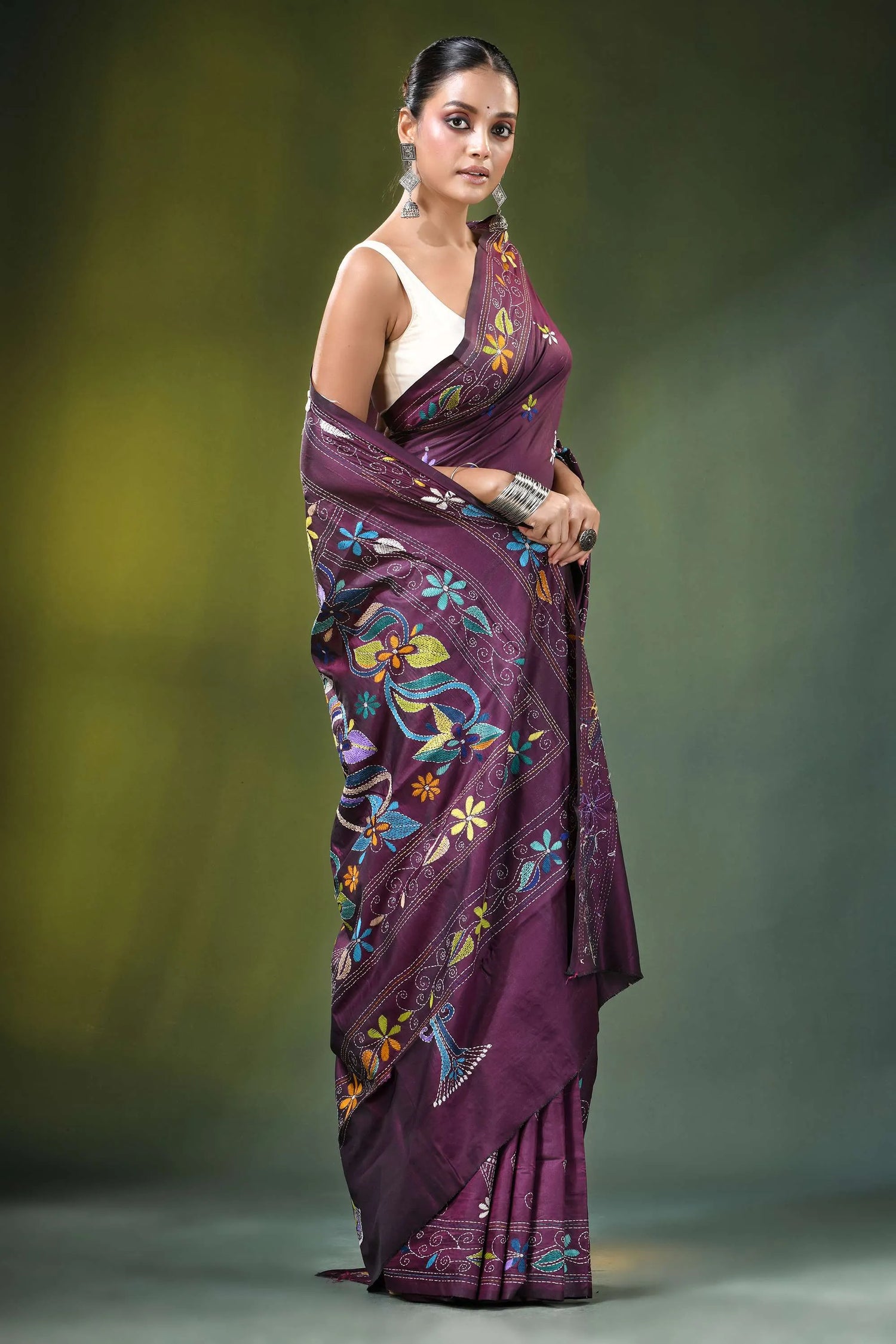Wine purple floral motif handcrafted silk kantha saree rich adorned 4