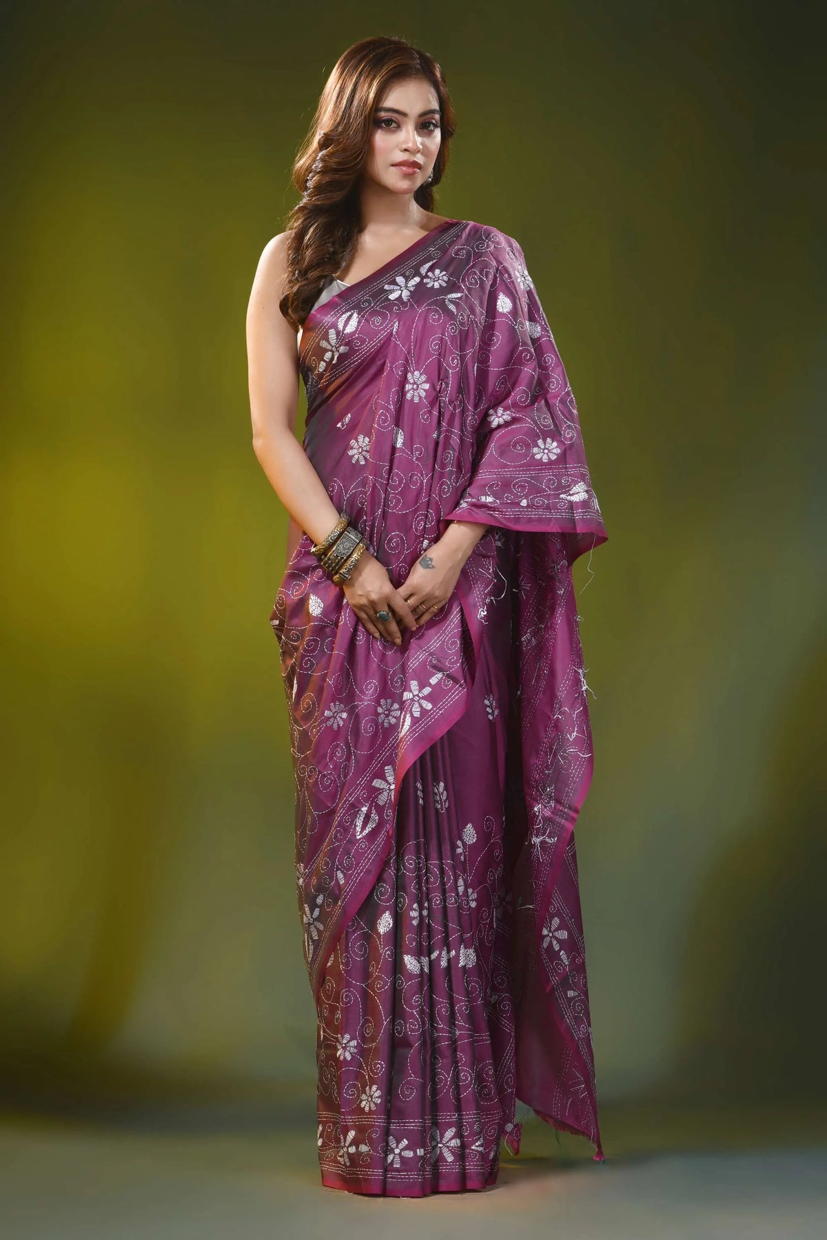 Wine purple handcrafted kantha silk saree with floral ethnic design 5