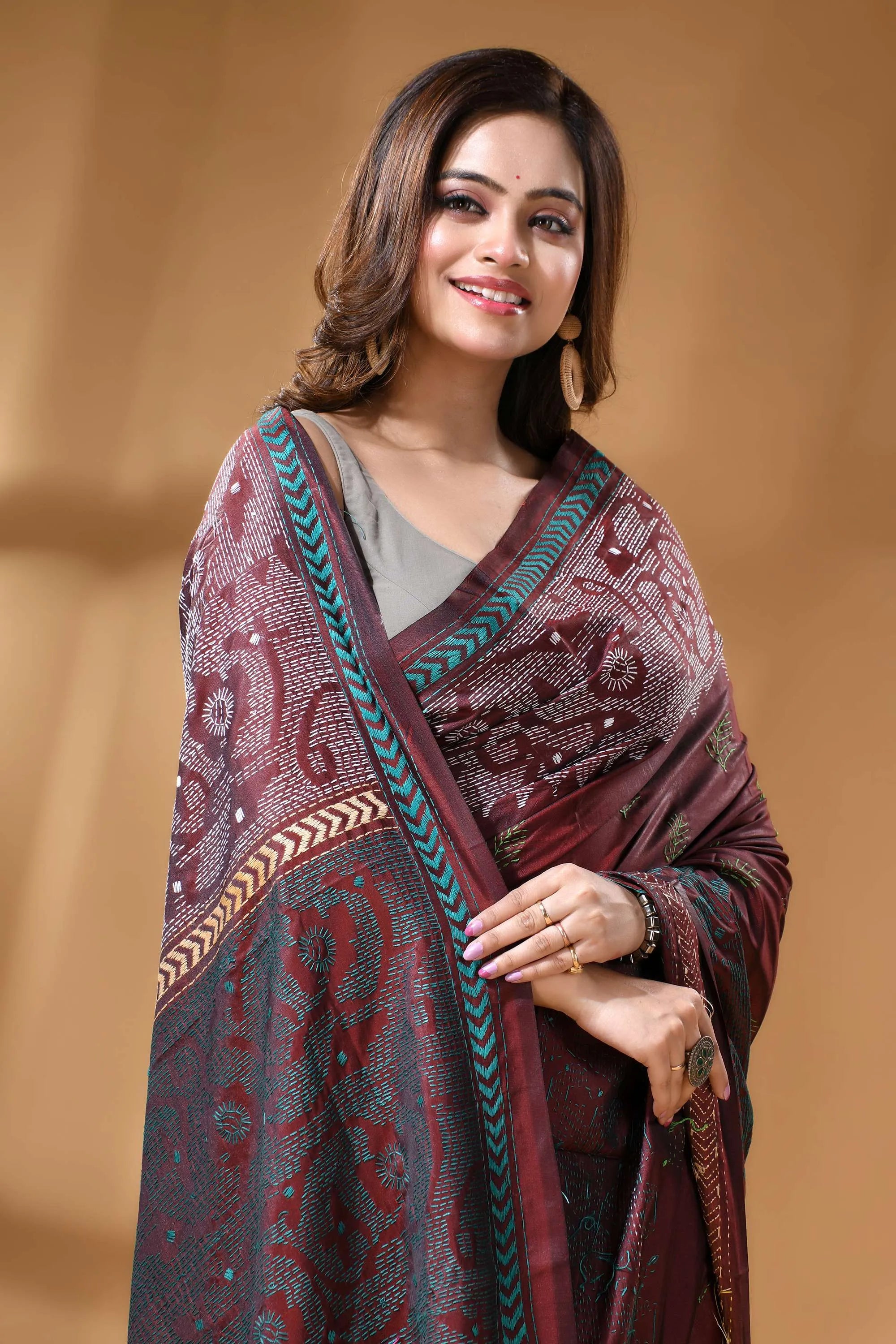 Wine red jamdani motif handcrafted silk kantha stitch saree maroon teal patterned saree intricate 2