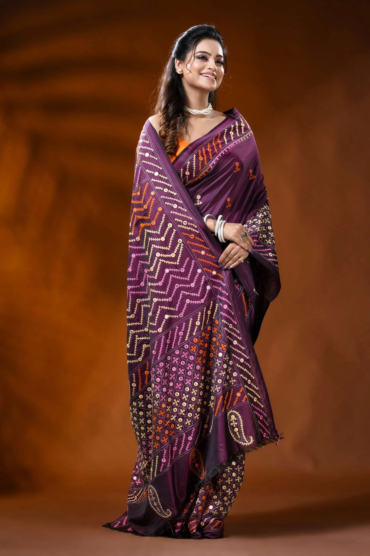 Wine silk gujrati stitch saree with ethnic chevron design mirror work 4