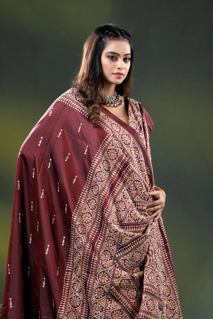 Wine silk kantha stitch saree with hand embroidered ethnic design 2