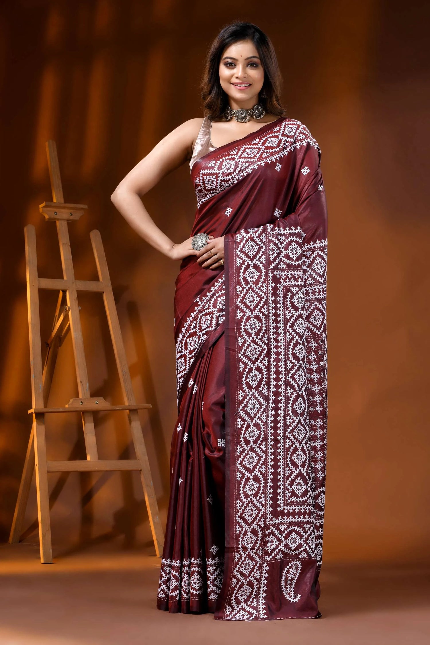 Wine silk kutch embroidery saree with handcrafted ethnic design 1