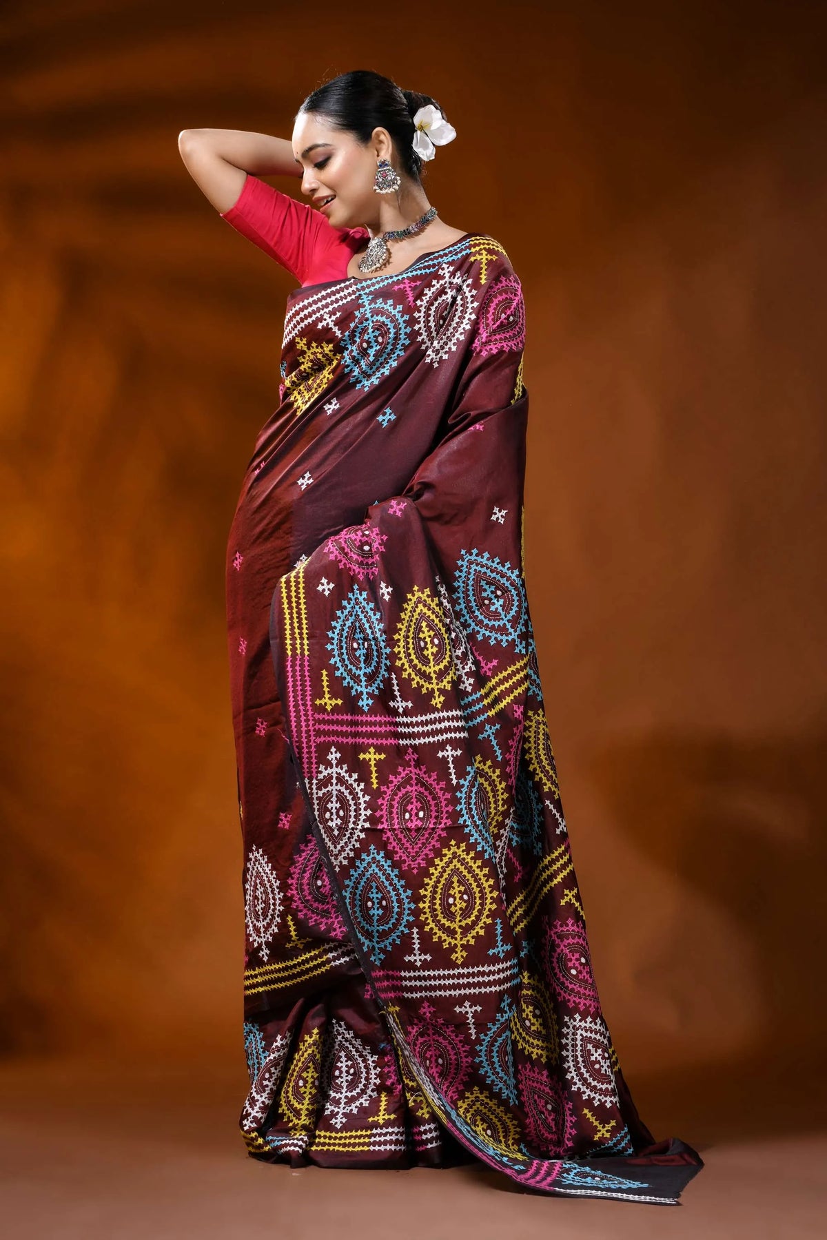 Wine silk kutch work saree with multicolor paisley ethnic design 5