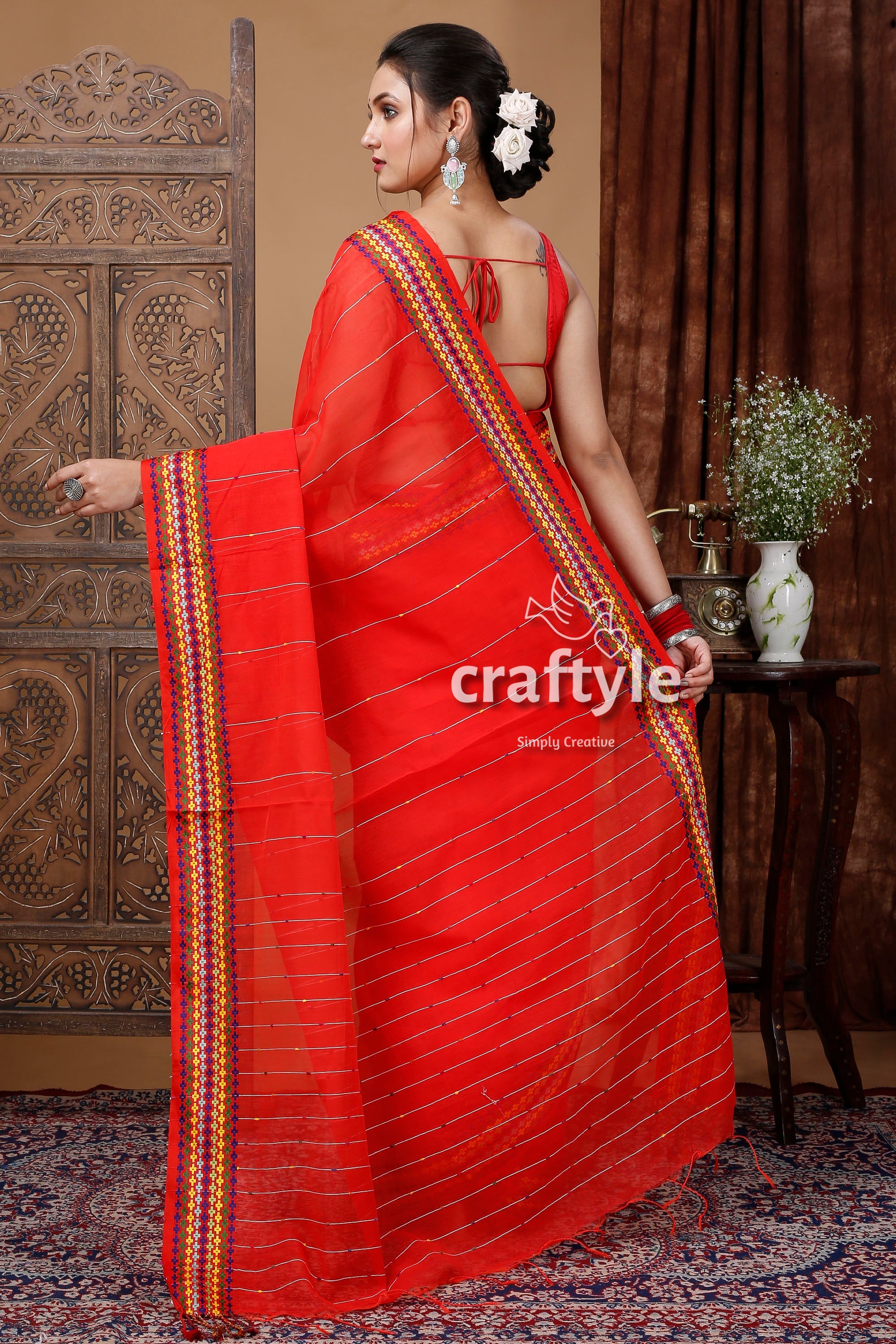 Woven Border Handloom Cotton Saree in Tractor Red-Craftyle
